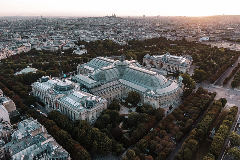 Grand Palais à Paris, France – Crédit: Small World Production/AdobeStock Grand Palais à Paris, France - Crédit: Small World Production/AdobeStock